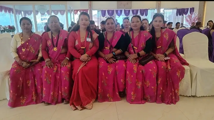 नेपाली महिलाहरुको महान पर्व तीज,दर खाँदै रमाउदै